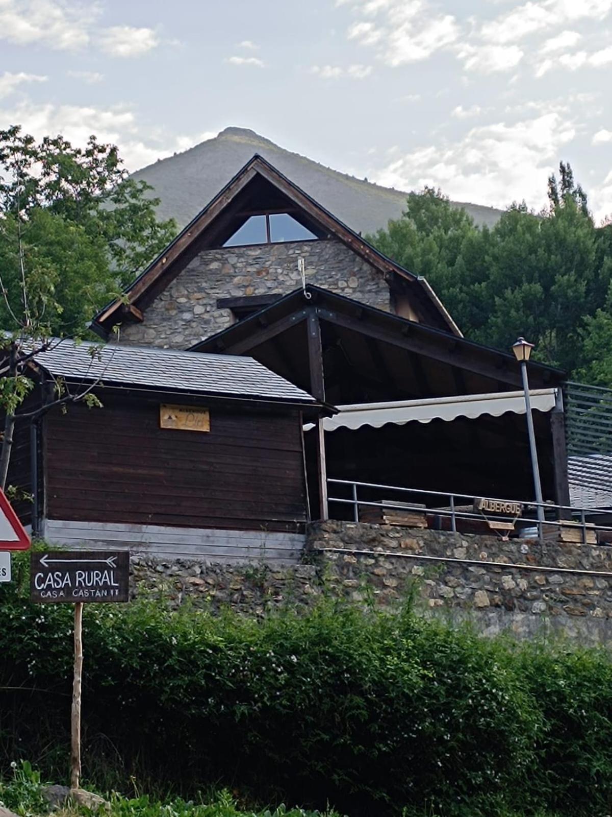 Albergue La Escuela De Liri Екстер'єр фото